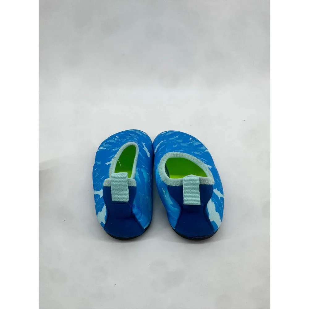 HIITAVE Kids Blue Shark Print Water Shoes Slip On Aqua Socks Size 13.5/1